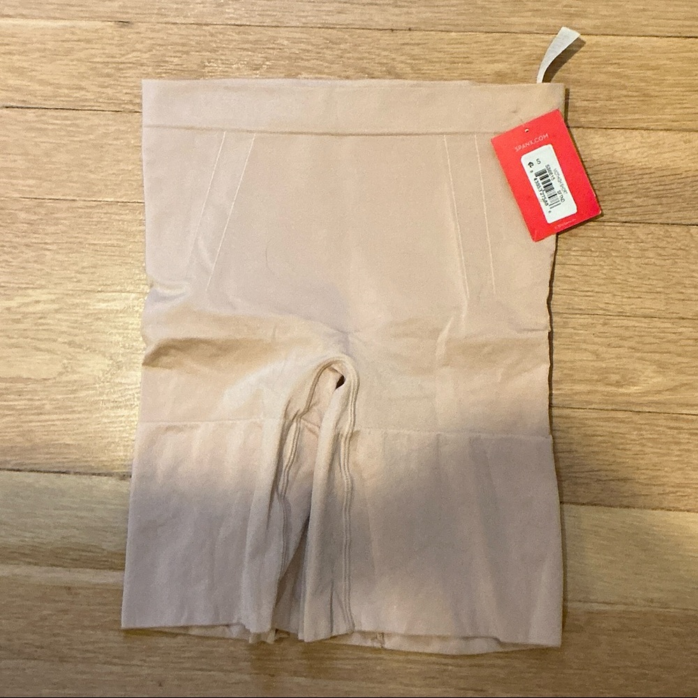 SPANX Women's Cream Bike Shorts